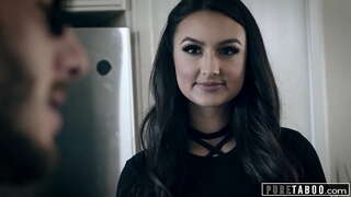 Eliza Ibarra &#039; S E Neach-Lagha Gu Bheil Feumalachdan Cock