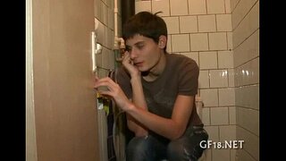 Ti gason chita ak rgar