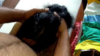 трахаю игровую девушку в задницу